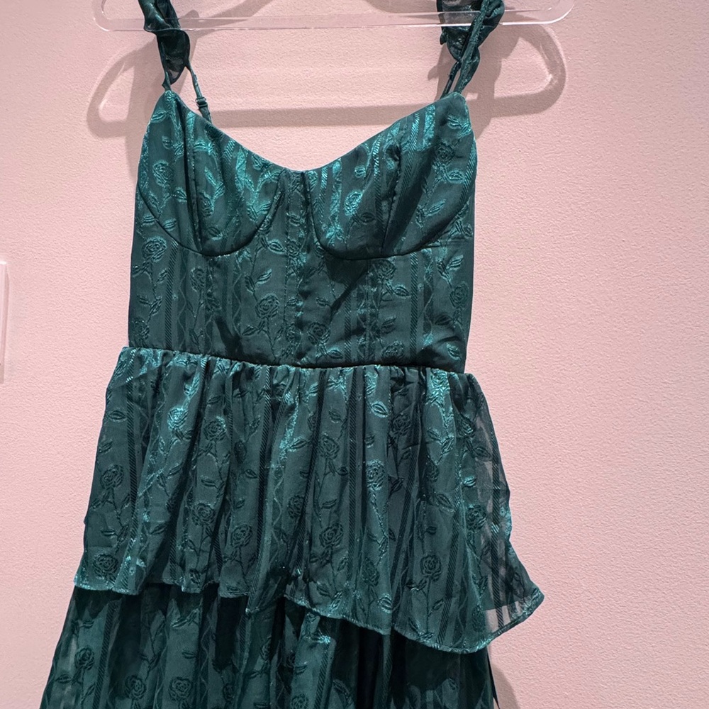 NWT Lulus- Stunning Glory Hunter Green Floral Jacquard Tiered Maxi Dress Small - Picture 12 of 13